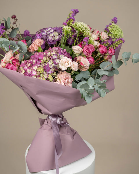 Signature bouquet Springtime Spectacle - DJ flowers