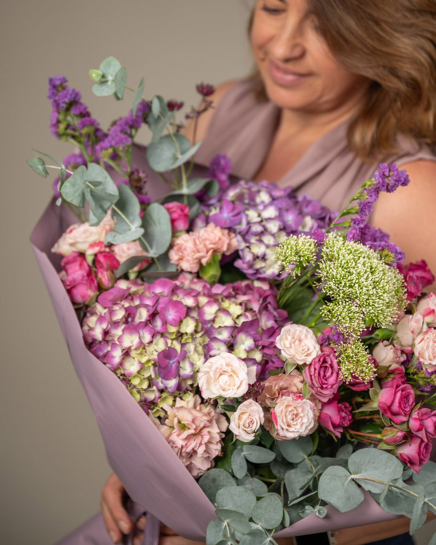 Signature bouquet Springtime Spectacle - DJ flowers