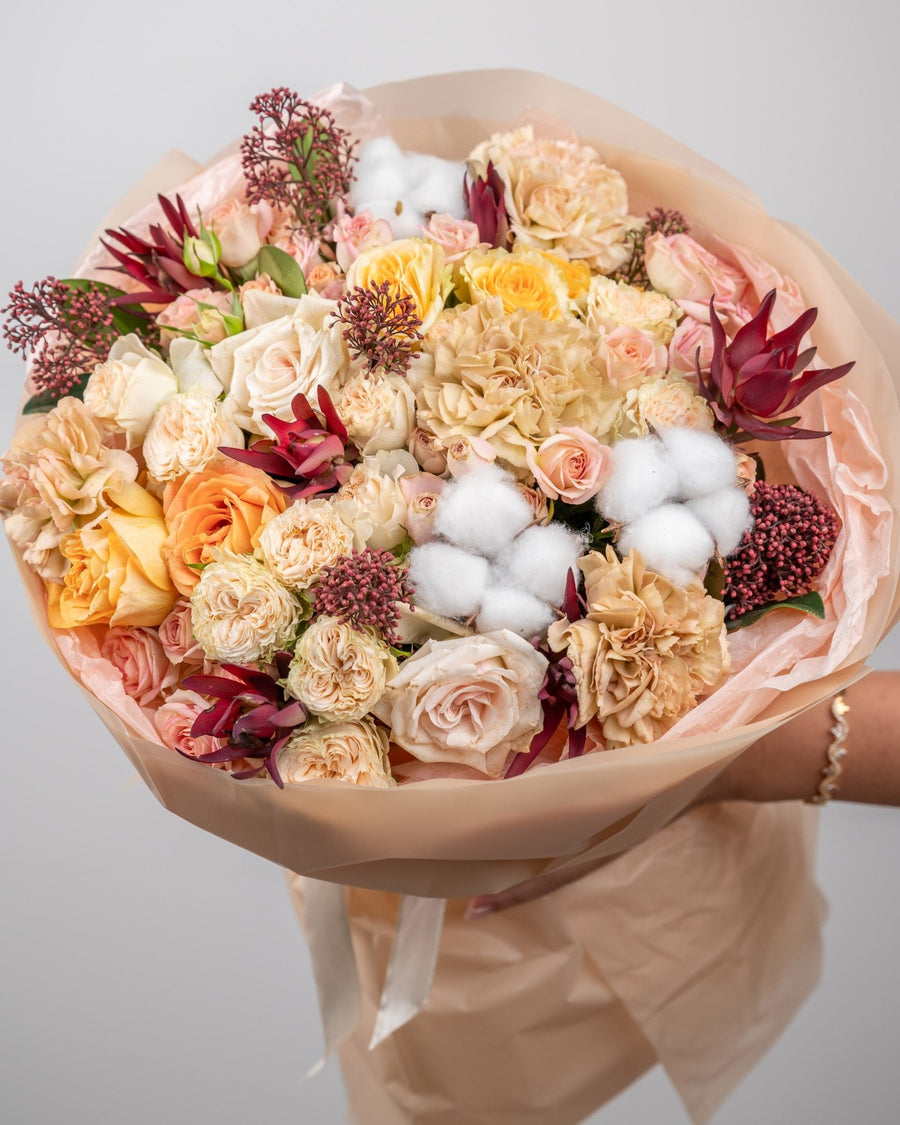 Signature bouquet Warmth of love - DJ flowers