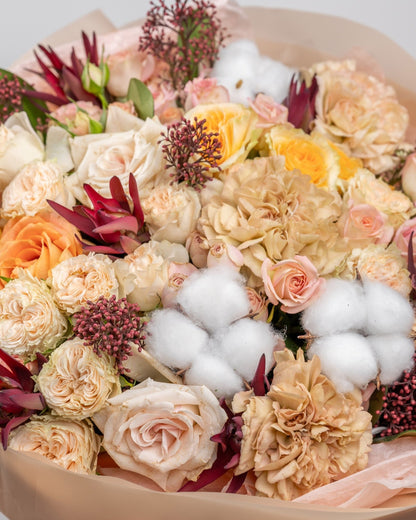 Signature bouquet Warmth of love - DJ flowers