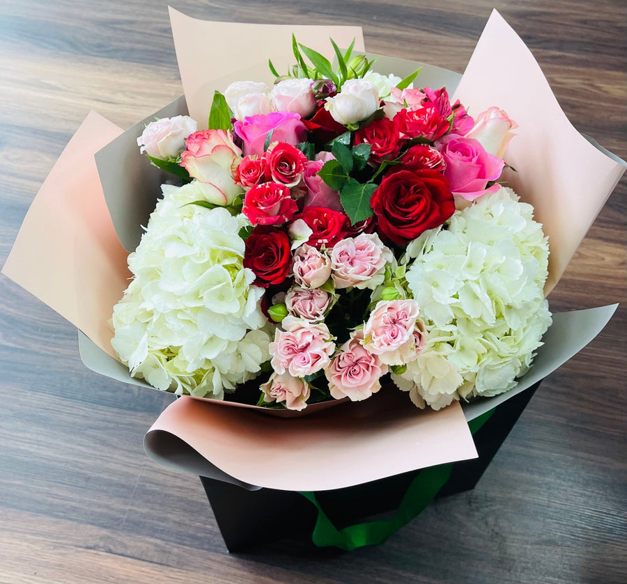 Signature bouquet Your style - DJ flowers
