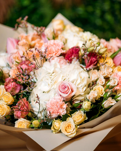 Signature bouquets For the best - DJ flowers