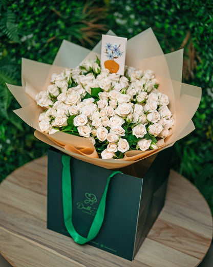 Spray Roses In love with Porcelana - DJ flowers