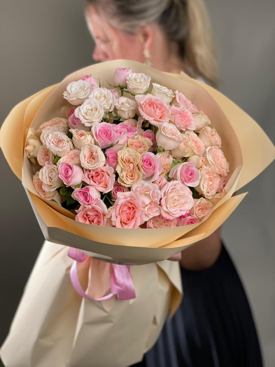 Spray roses Pure gesture - DJ flowers
