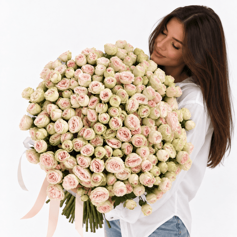 Storybook — Garden spray rose bouquet - DJ flowers