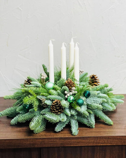 Table Christmas centerpiece Green Lights - DJ flowers
