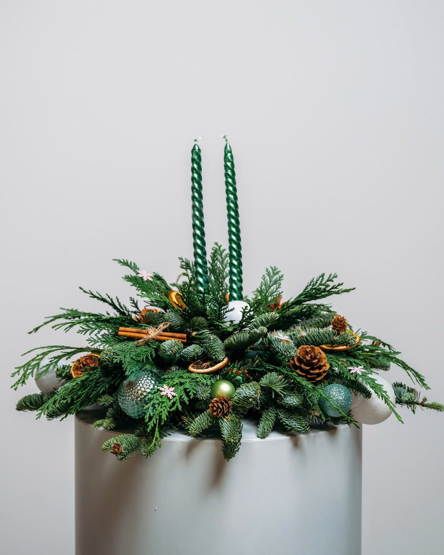 Table Christmas centerpiece Green Lights - DJ flowers