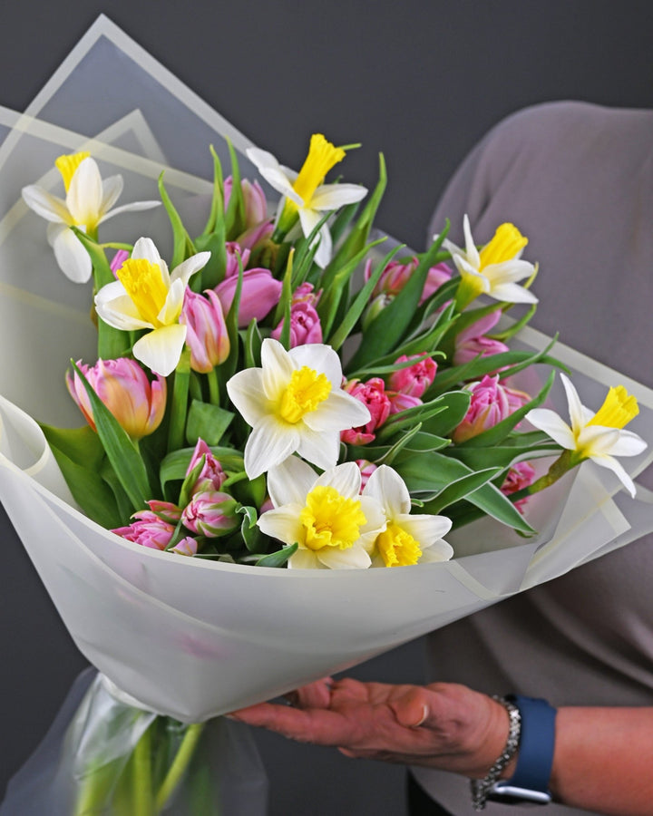 Tulips bouquet Spring Serenade - DJ flowers