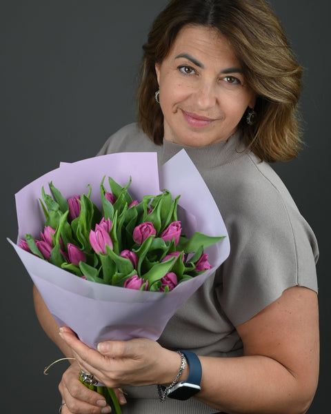 Tulips bouquet Velvet Blossoms - DJ flowers