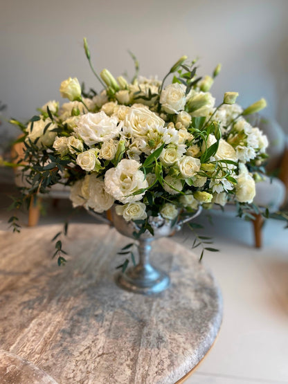 Vase arrangement Ethereal Bliss - DJ flowers
