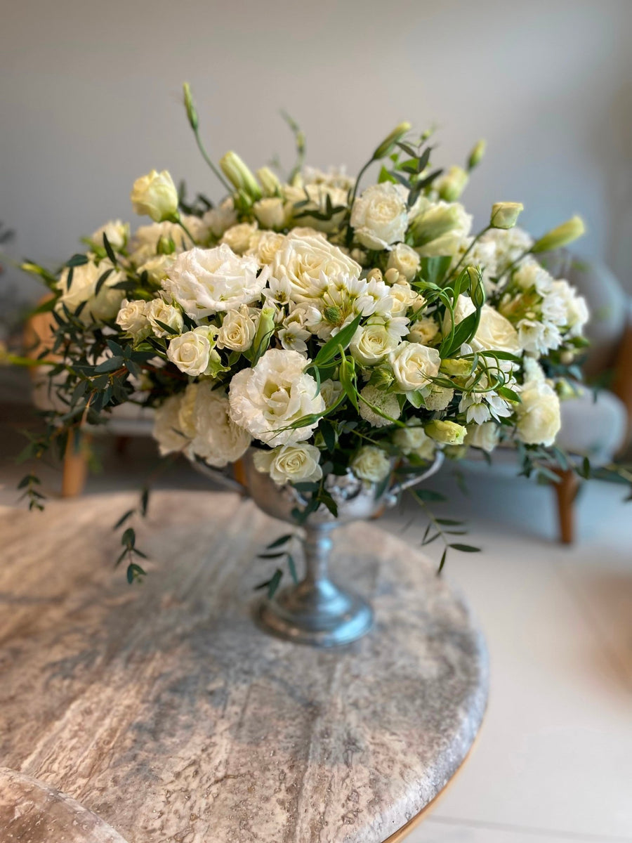 Vase arrangement Ethereal Bliss - DJ flowers