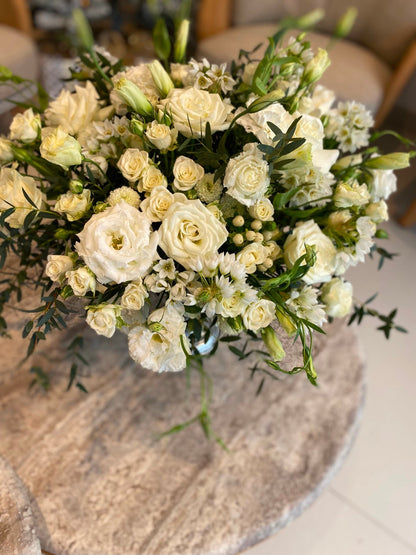 Vase arrangement Ethereal Bliss - DJ flowers