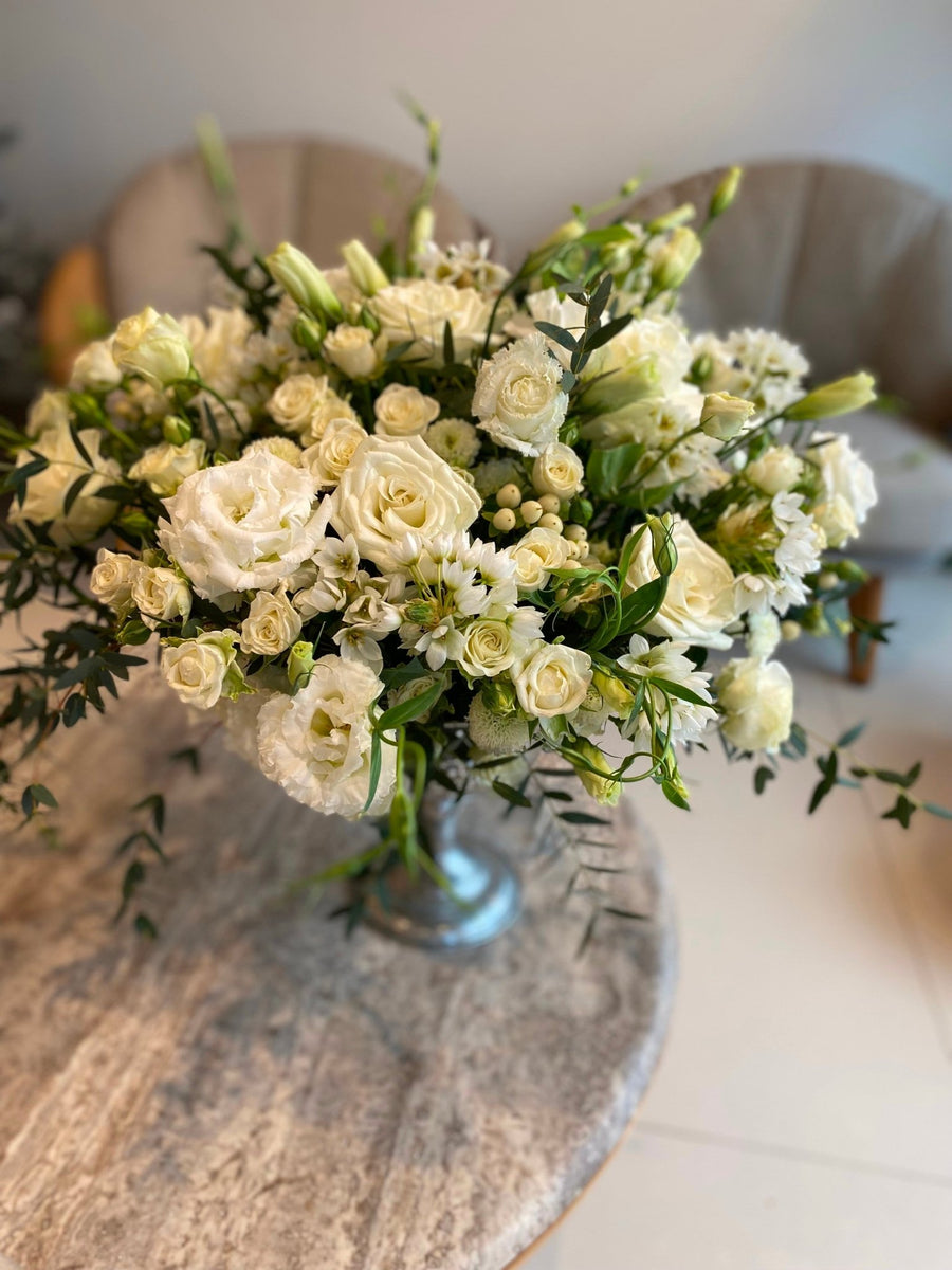 Vase arrangement Ethereal Bliss - DJ flowers