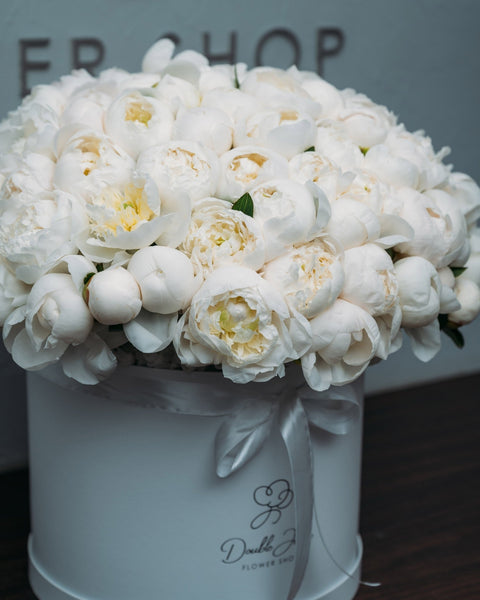 White Peony Blossom Box - DJ flowers